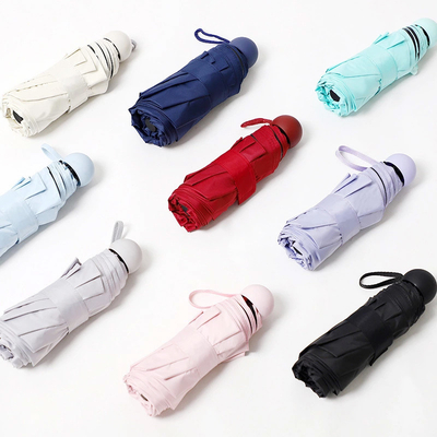 21 pouces 8K technologie personnalisée couverte noire protection UV parapluie pliable de voyage pour les magasins à prix réduit