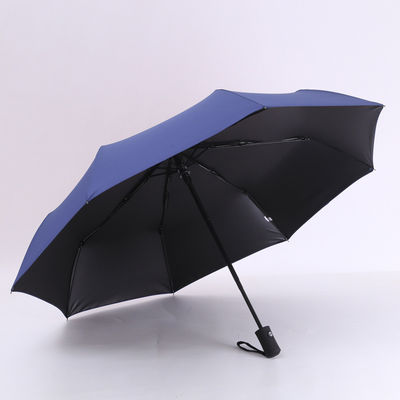 Un parapluie à trois couches entièrement automatique avec 8k 21 pouces.