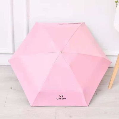Parapluie de taille mini avec côtes en fibre de verre métallique dorée