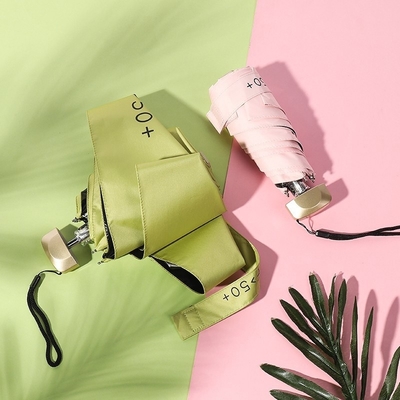 Logo personnalisé Mini parapluie portable 5 pli pour les jours ensoleillés et la protection personnalisée