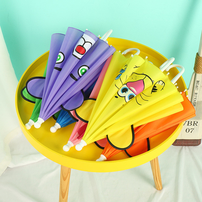 Mini parapluie pour enfants de couleur personnalisée avec poignée longue et dessin animé adorable