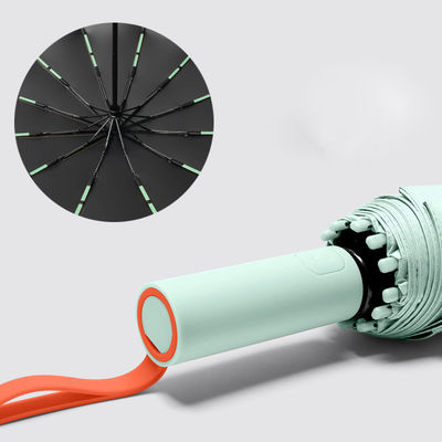 Protection UV 72 côtes 3 parapluie pliable avec des couleurs contrastées et un logo personnalisé