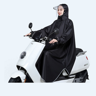 Un poncho de vélo électrique pour hommes et femmes sans effort