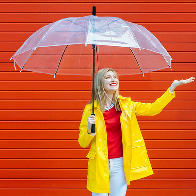 Cadre métallique parapluie automatique à poignée longue POE pour une couverture de pluie claire et transparente