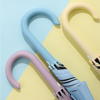 Parapluie en tissu Pongee 190T personnalisé simple et pratique avec conception de manche longue