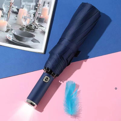 Manche de lampe de poche LED rotative parapluie pliable automatique pour les voyages et la publicité
