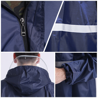 Un manteau de pluie et un pantalon de pluie personnalisé avec un corps réfléchissant double épaisseur