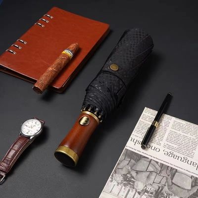 X315 Design en bois Homme Automatique à l'épreuve du vent Trois parapluie pliable Couleur personnalisée