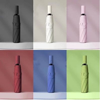 Hommes et femmes cadre en fibre de verre triple pliable compact Parapluie solaire UV pour les voyages