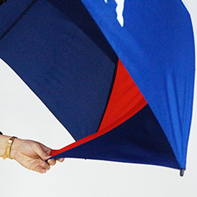 Parapluie de golf personnalisé étanche au vent de 30 pouces avec imprimés de logo de marque et doubles couches