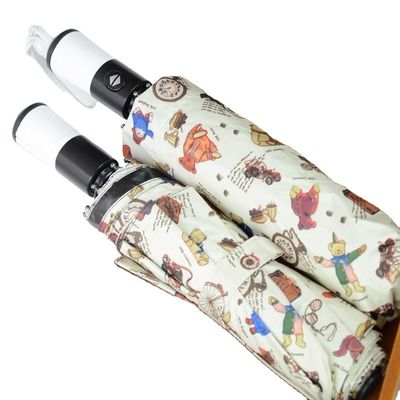 Restez au frais et protégé avec notre parapluie pour enfants.