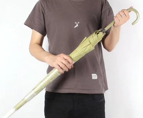 Compagnon de voyage parapluie droite avec un couvercle à manche en plastique antigouttes