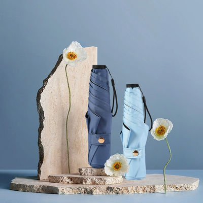 Parapluie en fibres de carbone pour adultes légère et portable triple pli