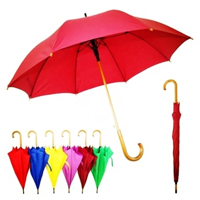 Auto-ouverture du parapluie à bâton en fibre de verre avec poignée en bois et conception personnalisée
