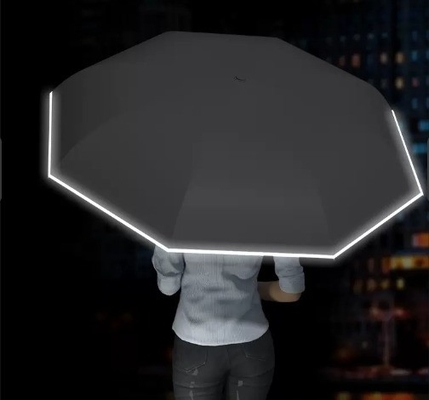 Grand parapluie double avec pliage libre et fonction de suspension de poignée droite inclus