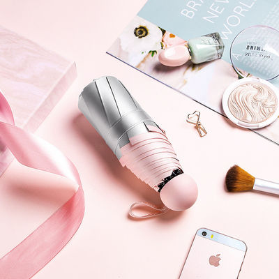 Parapluie en caoutchouc argenté en titane recouvert, à cinq couches, à double usage et à protection UV