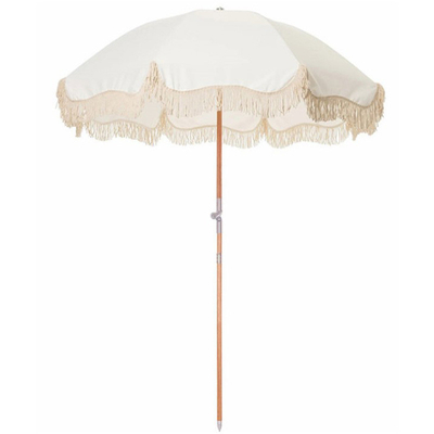Attraction touristique incontournable à l'extérieur Tassel Beach Parapluie avec base de parapluies