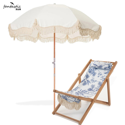 Attraction touristique incontournable à l'extérieur Tassel Beach Parapluie avec base de parapluies