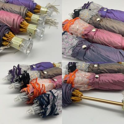 Parapluie pour adultes en rose brodée en paillettes avec fonction étanche et conception légère