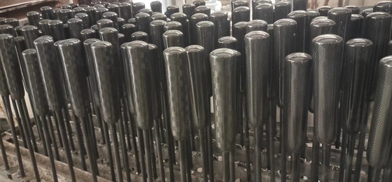 Un parapluie ultra-légère en fibre de carbone pour tous en une seule fonction à Singapour