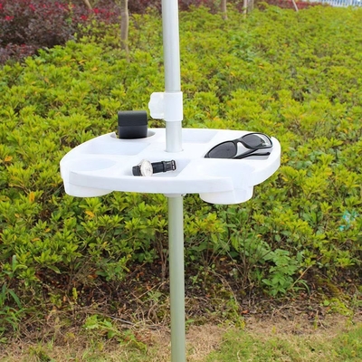 Porteur de tasse en PP et accessoires de plateau en plastique pour parapluie de plage extérieure de style minimaliste