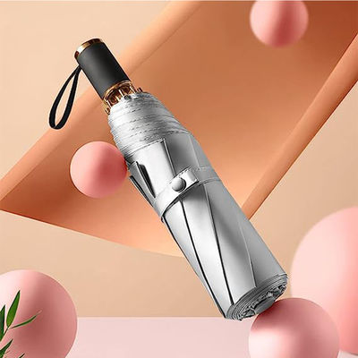 Parapluie de protection solaire en tissu de nylon 190T avec conception triple pli et support en or Macaron