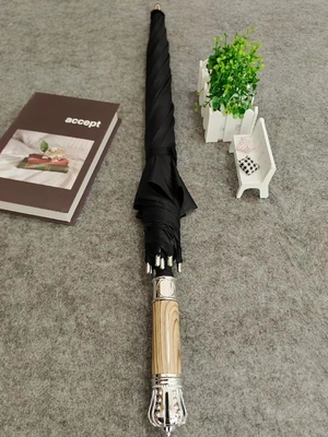 Parapluie en or et noir avec impression personnalisée