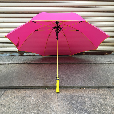Parapluie de golf à poignée longue semi-automatique directe avec conception en fibres de couleur contemporaine
