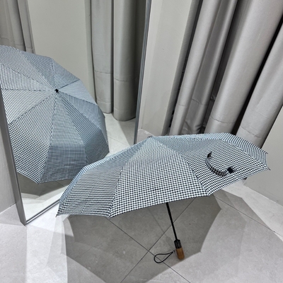 190T Pongee Tissue motif à carreaux cadeau d'affaires Logo personnalisé 10 côtes Bras en bois parapluie