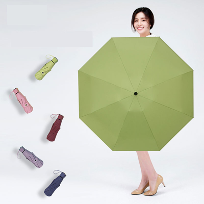 Crème solaire étanche à l'air libre Voyage Cinq petits parapluies pliés Publicité parapluie cadeau