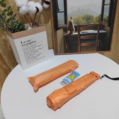 Publicité de protection UV/parapluie cadeau avec logo personnalisé et matériau en polyester