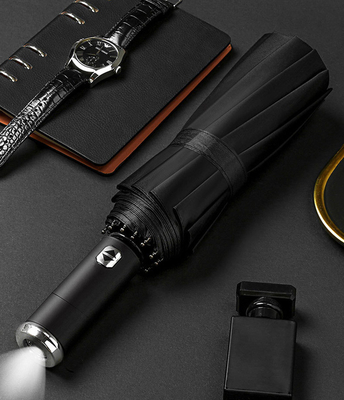 Pour adultes, parapluie à lampe de poche à LED étanche au vent avec matériau de panneau Pongee et cadre solide