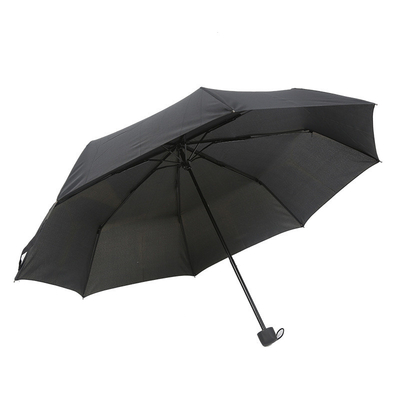 Parapluie triple pliable à l'épreuve des rayons UV 8k avec commande manuelle