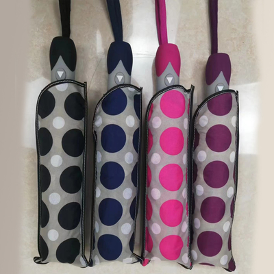 Parapluie semi-automatique triple pliable avec un motif unique et un diamètre ouvert de 97 cm